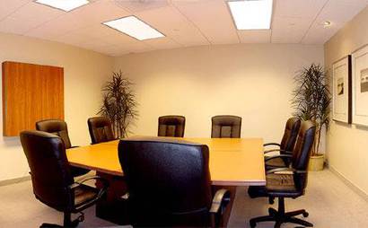 #13 MEDIUM CONF. RM #13 MEDIUM CONF. RM