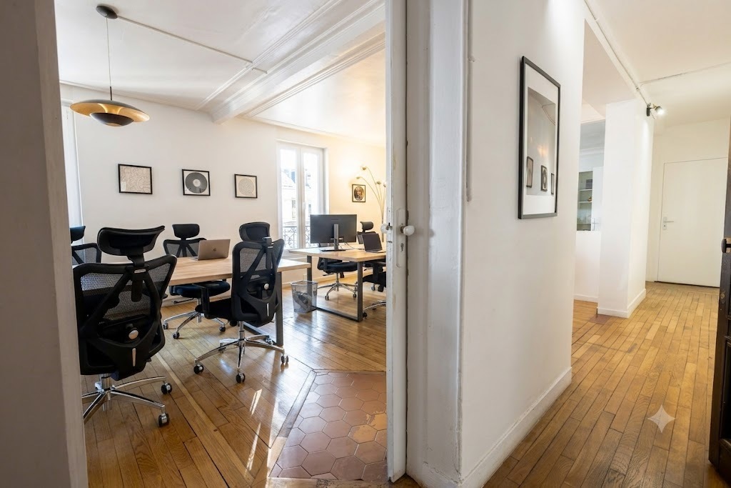 Private Office - 8 desks 