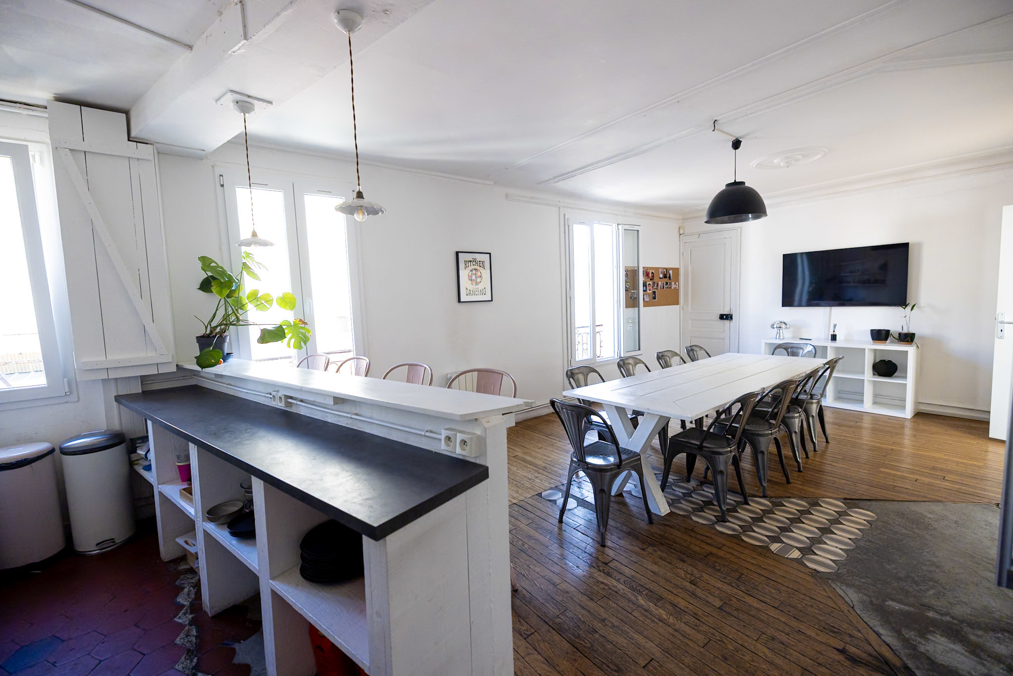 Private Office - 8 desks 
