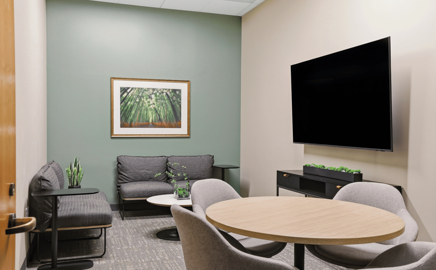 Business Workspaces - Camino Huddle Meeting Room