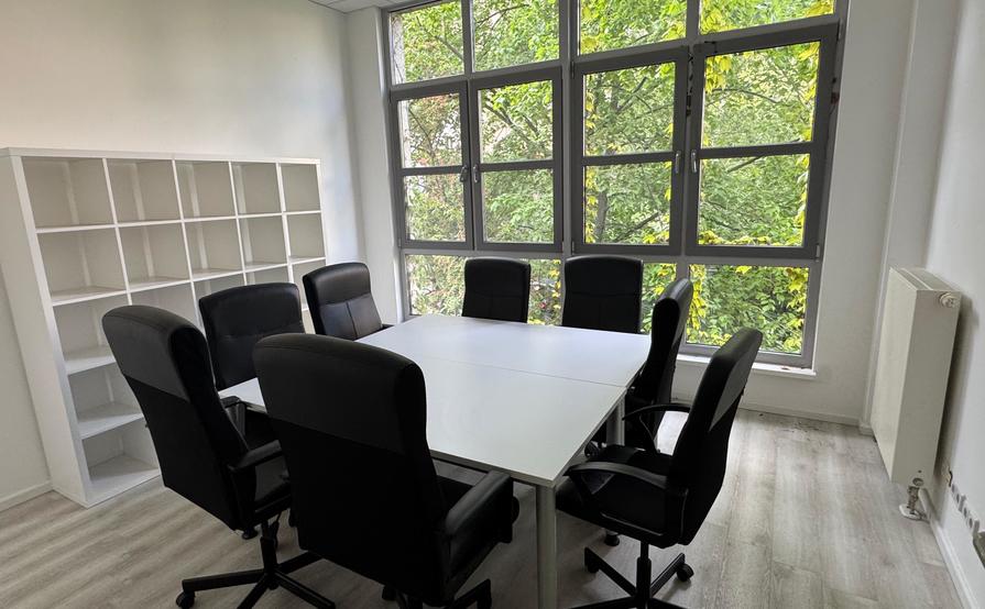 Meeting Room 1-8 people