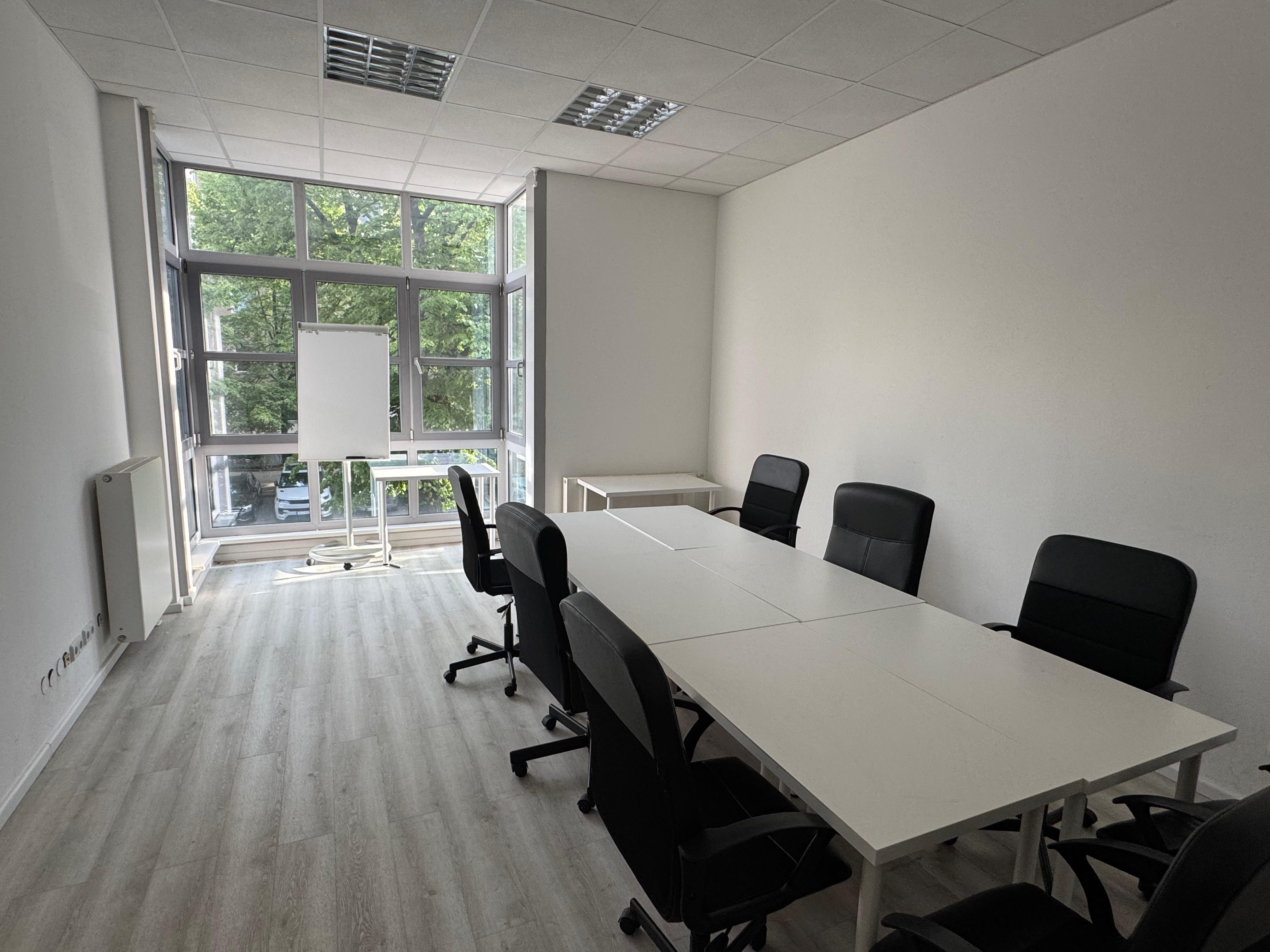 Meeting Room 15-20 people
