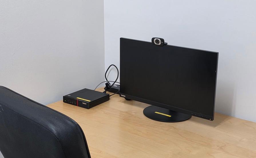 Private Office – DYDITECH Montreal (Quiet, Secure, WiFi Smart Lock)