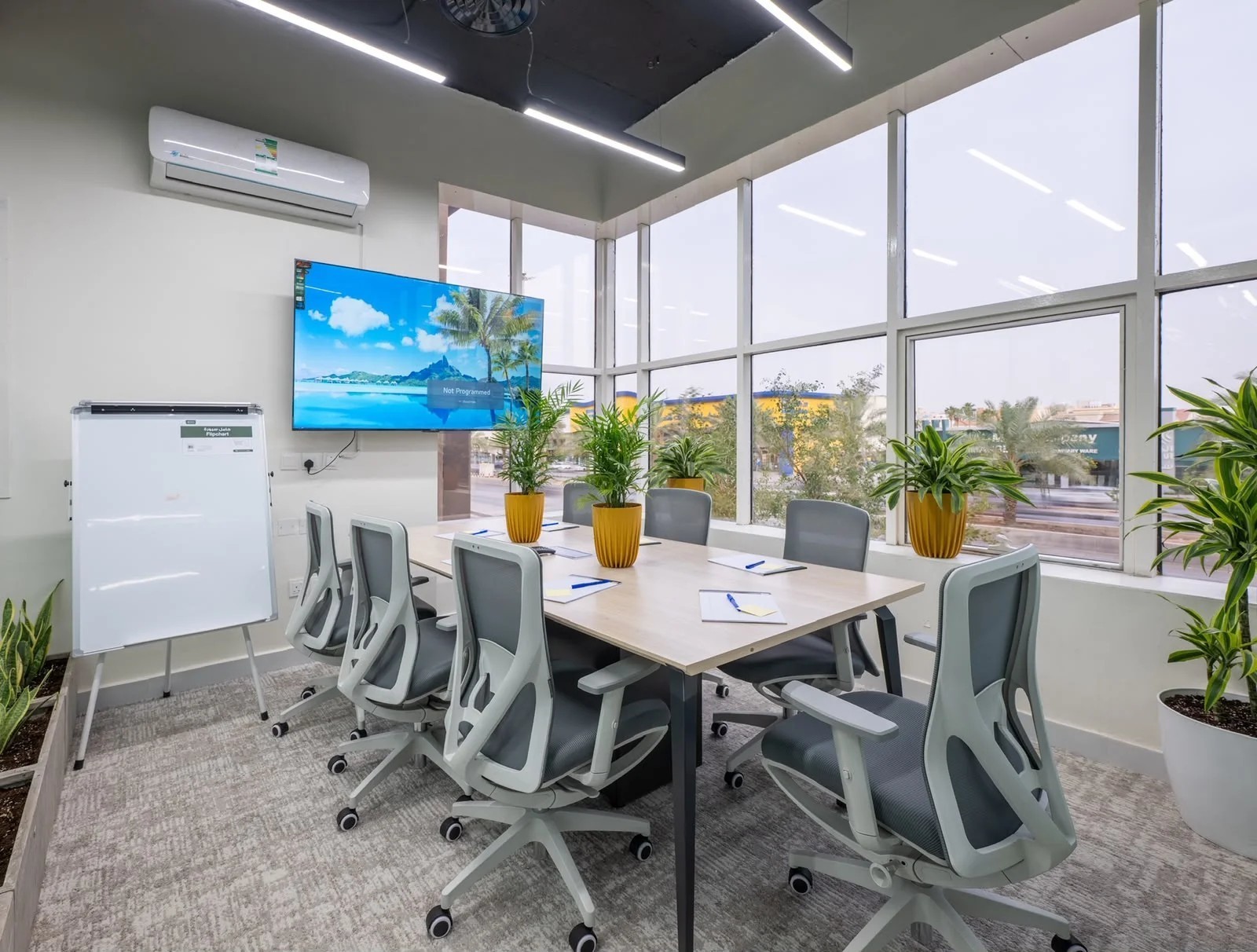 Shared Desk - Hourly or Daily