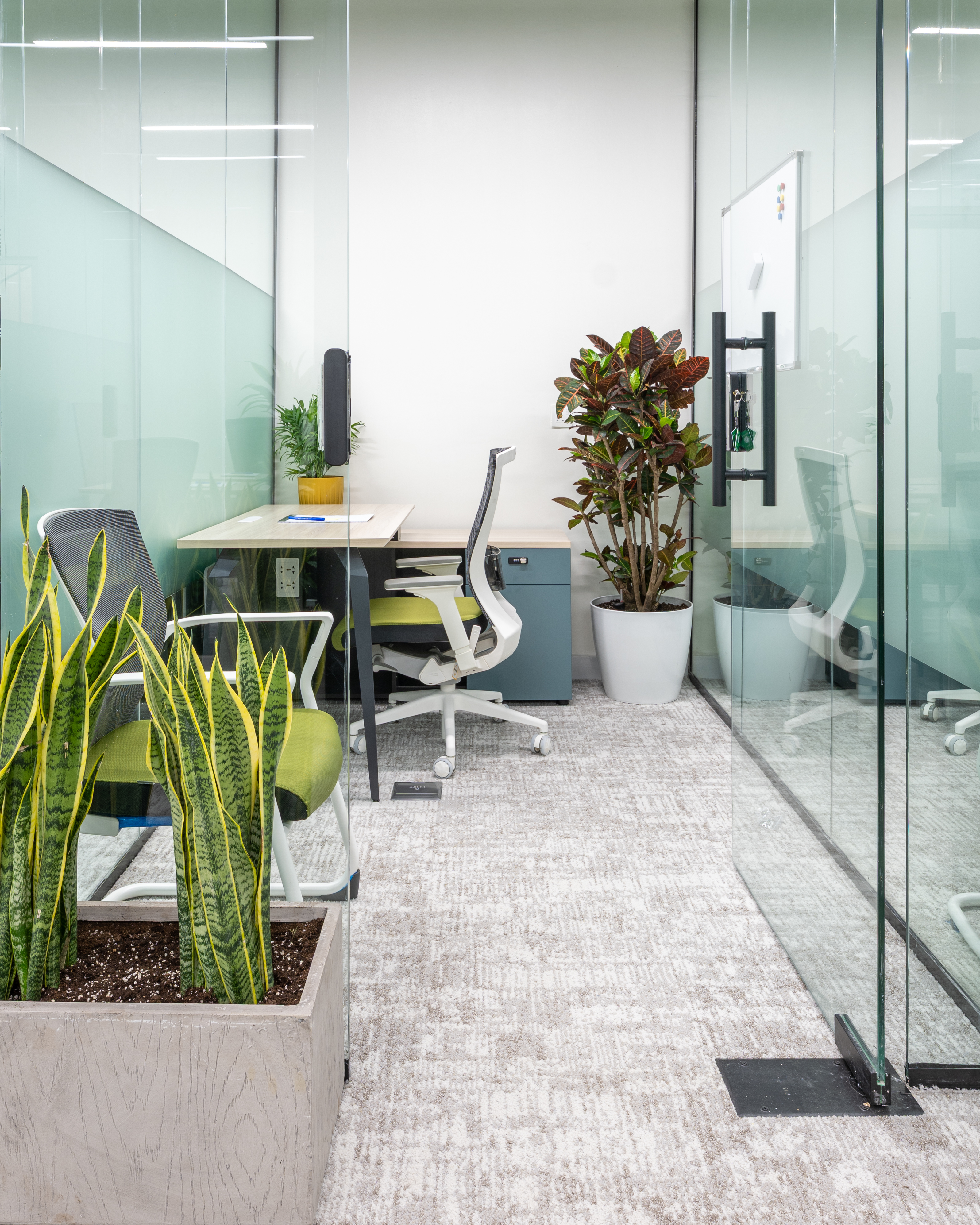 Shared Desk - Hourly or Daily