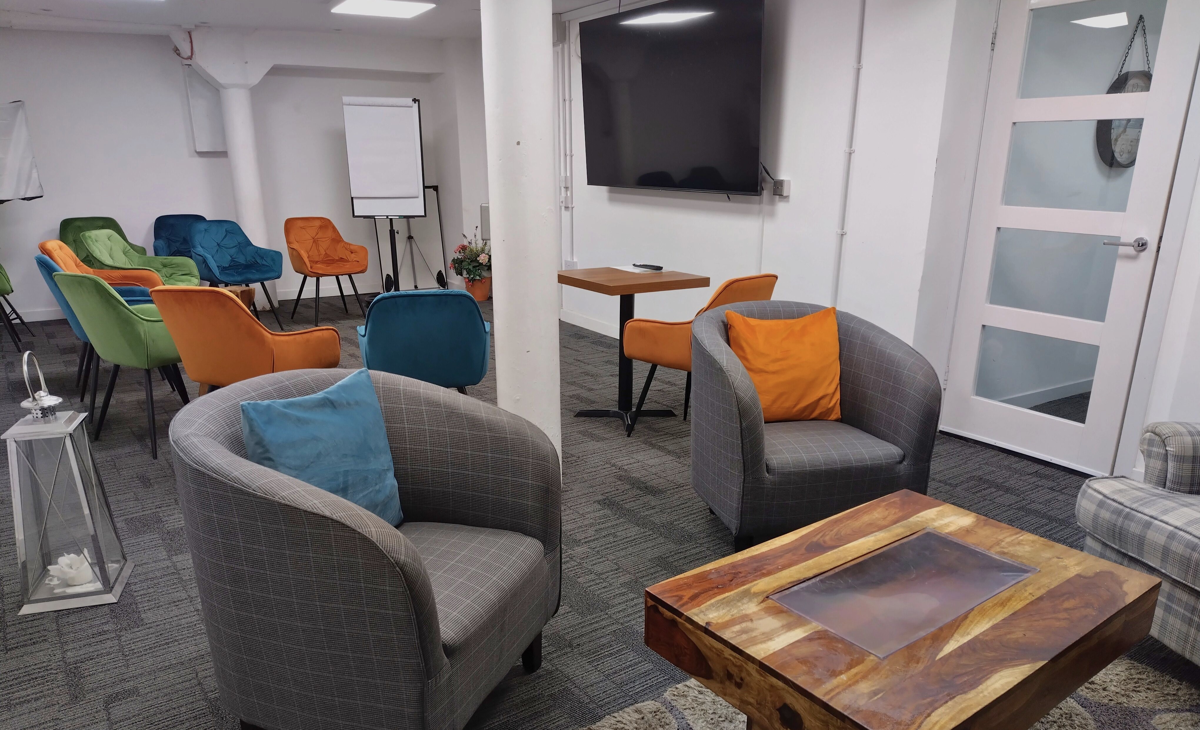 The Lounge