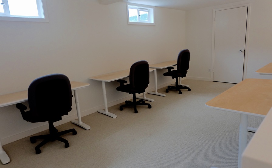 Dedicated desk space for 5 people in our SOMA loft Dedicated desk space for 5 people in our SOMA loft