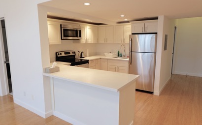Dedicated desk space for 5 people in our SOMA loft Dedicated desk space for 5 people in our SOMA loft