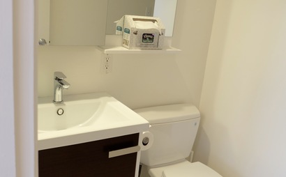 Dedicated desk space for 5 people in our SOMA loft Dedicated desk space for 5 people in our SOMA loft