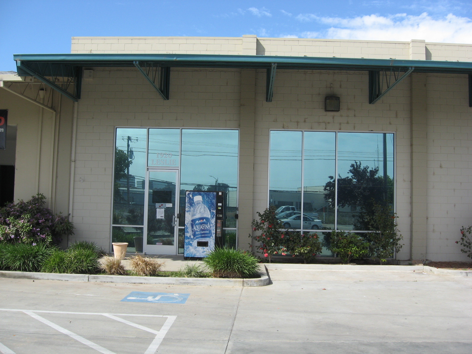 EXECUTIVE OFFICES - Individual