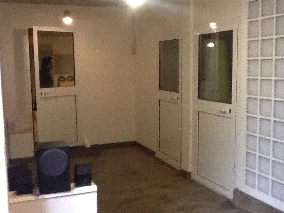 SHARED DESKS, MEETING ROOM, PRIVATE OFFICE, SOUNDSTAGE, CONFERENCE ROOM