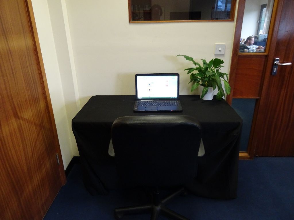 Lovely desk space to rent, North London