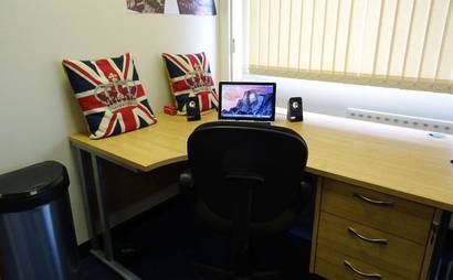 Lovely desk space to rent, North London