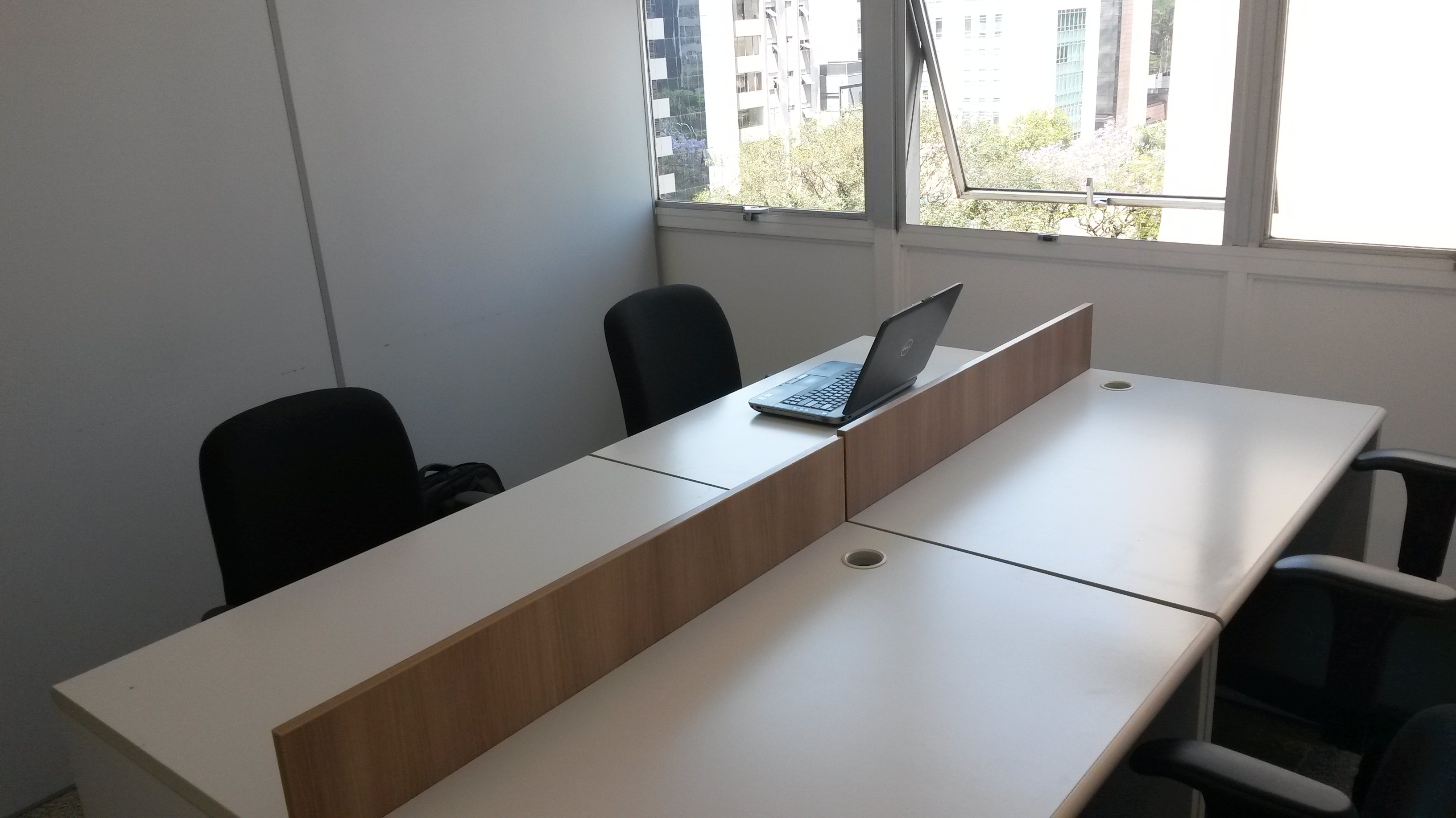 Desk to Work - Faria Lima - Mini Office Space Desk to Work - Faria Lima - Mini Office Space