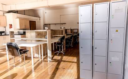 Shared desks Shared desks