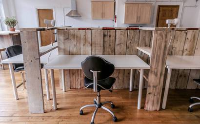Shared desks Shared desks