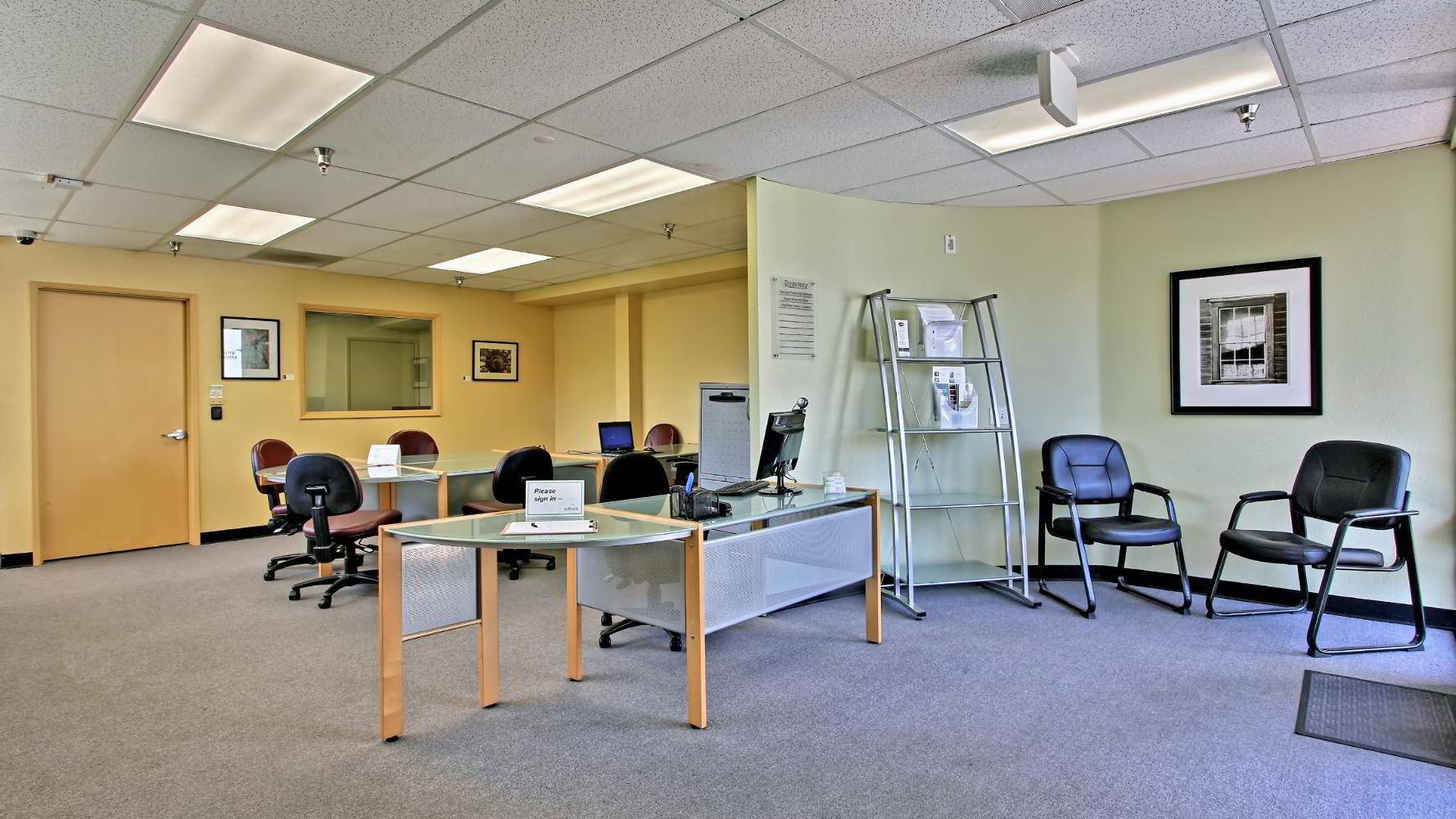 Cafe Work Space | Desks Near Me Cafe to work near me