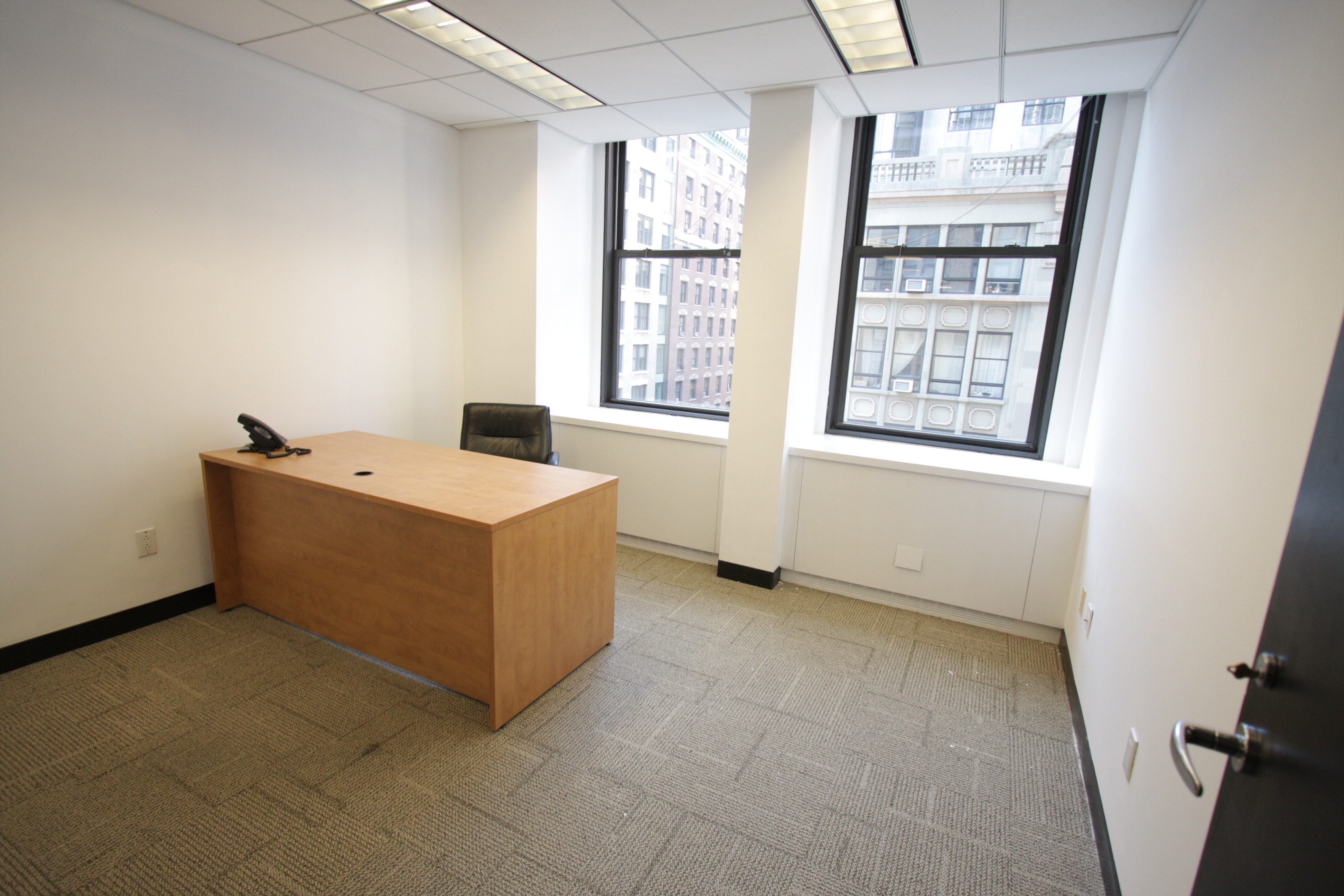 Executive Suites, Cubicles, Private Offices, Conference Rooms, Co-Working Space, Desk Space