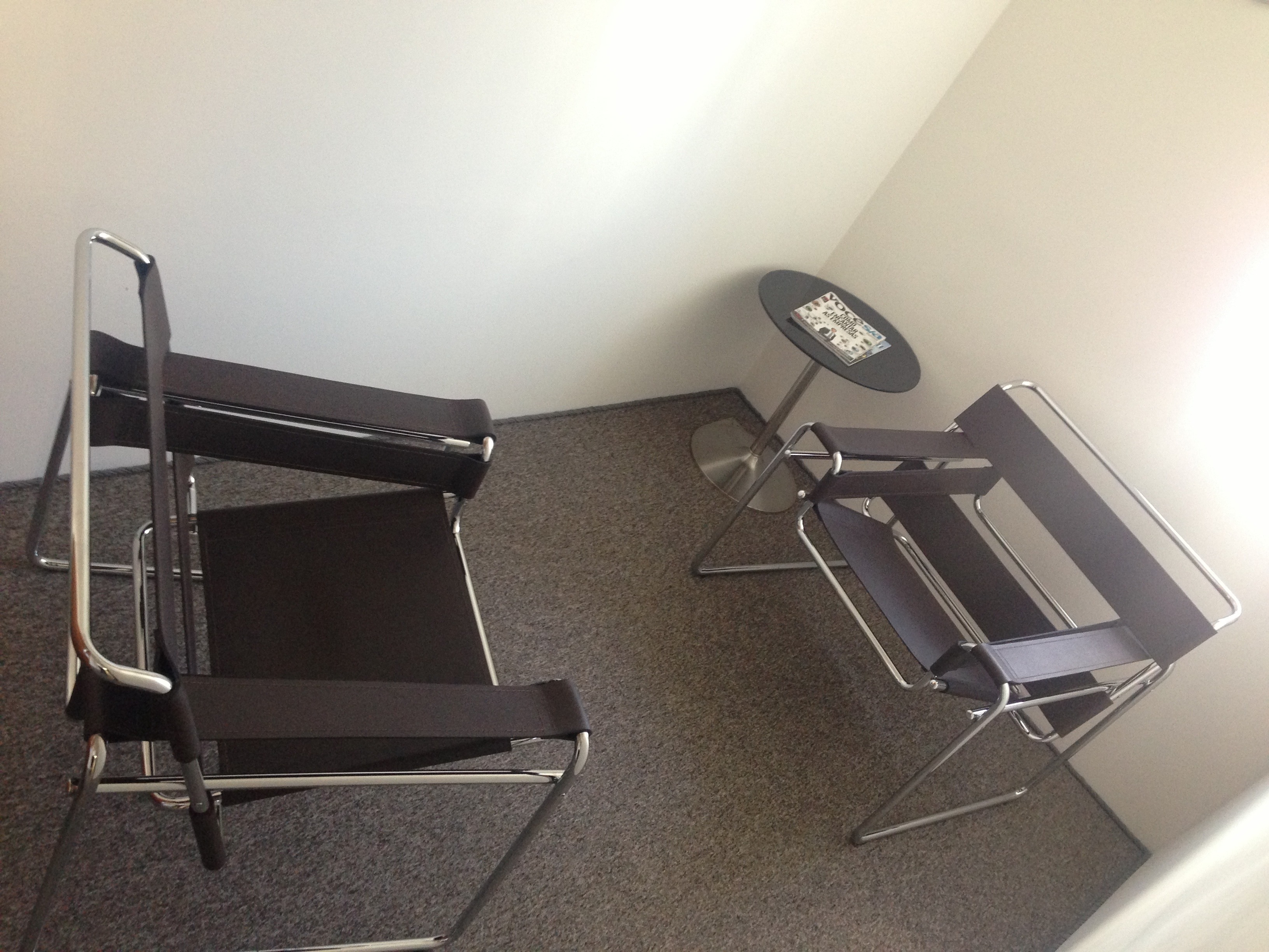 Alugue a sua estação de trabalho privativa em um ambiente coletivo.