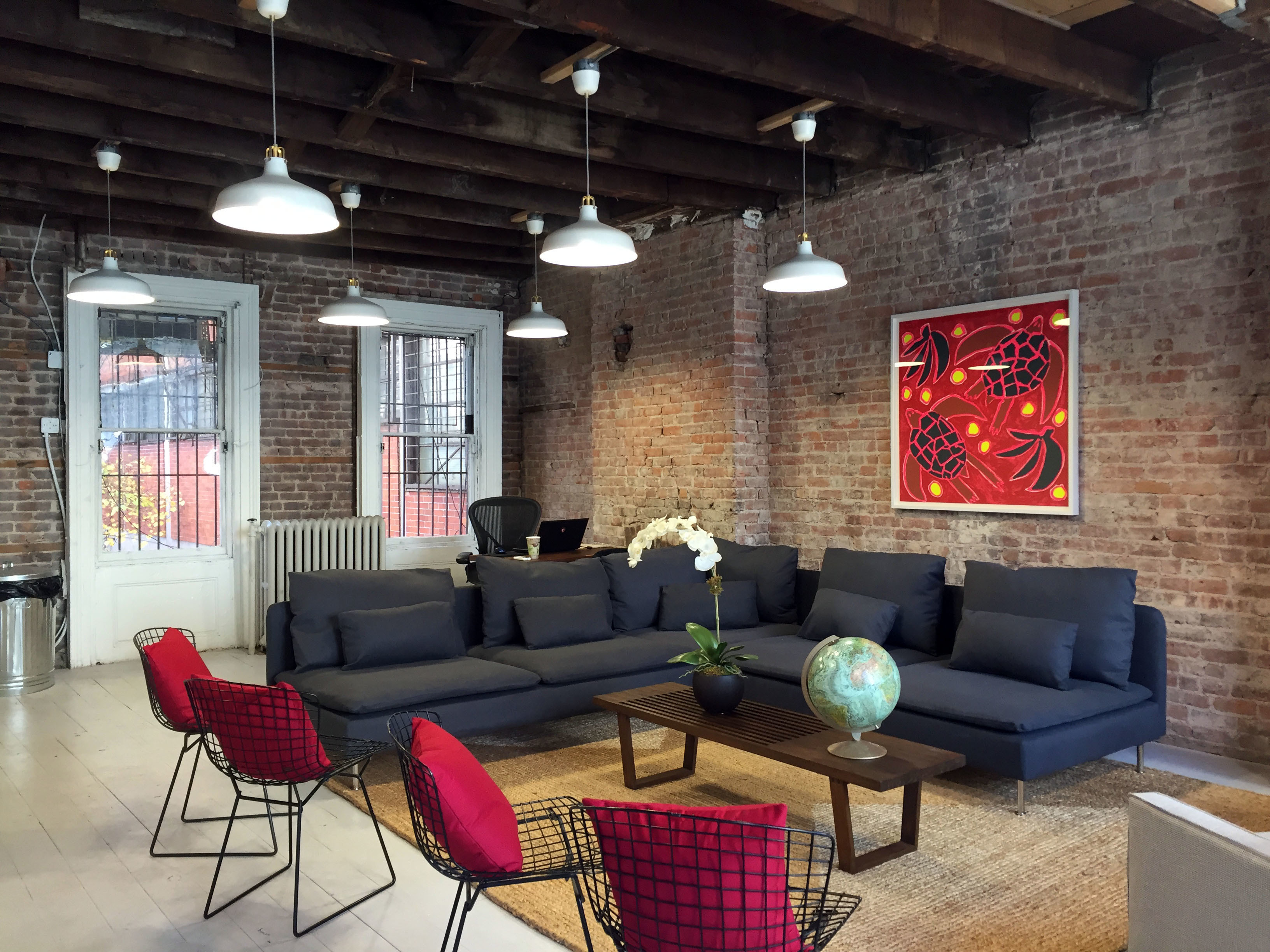 Dedicated Desk (1 person)