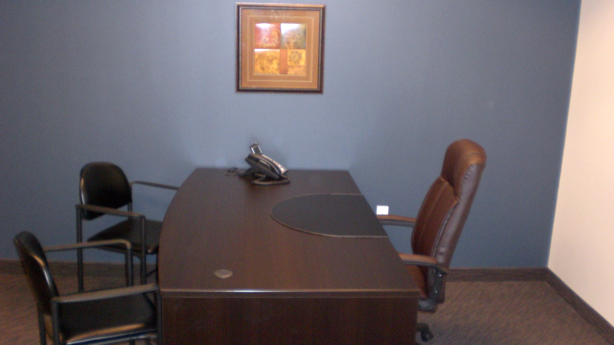Comfortable office space, conference or training r