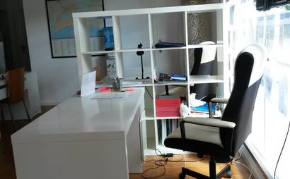 Open Desks in bright workspace Open Desks in bright workspace