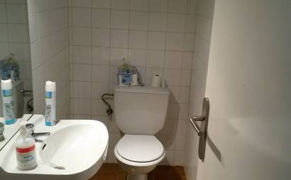 Open Desks in bright workspace Open Desks in bright workspace