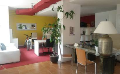 Open Desks in bright workspace Open Desks in bright workspace