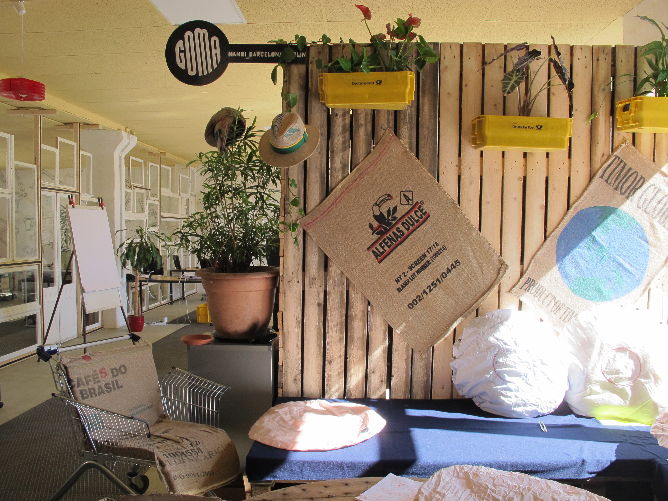 Free desks in creative working environment