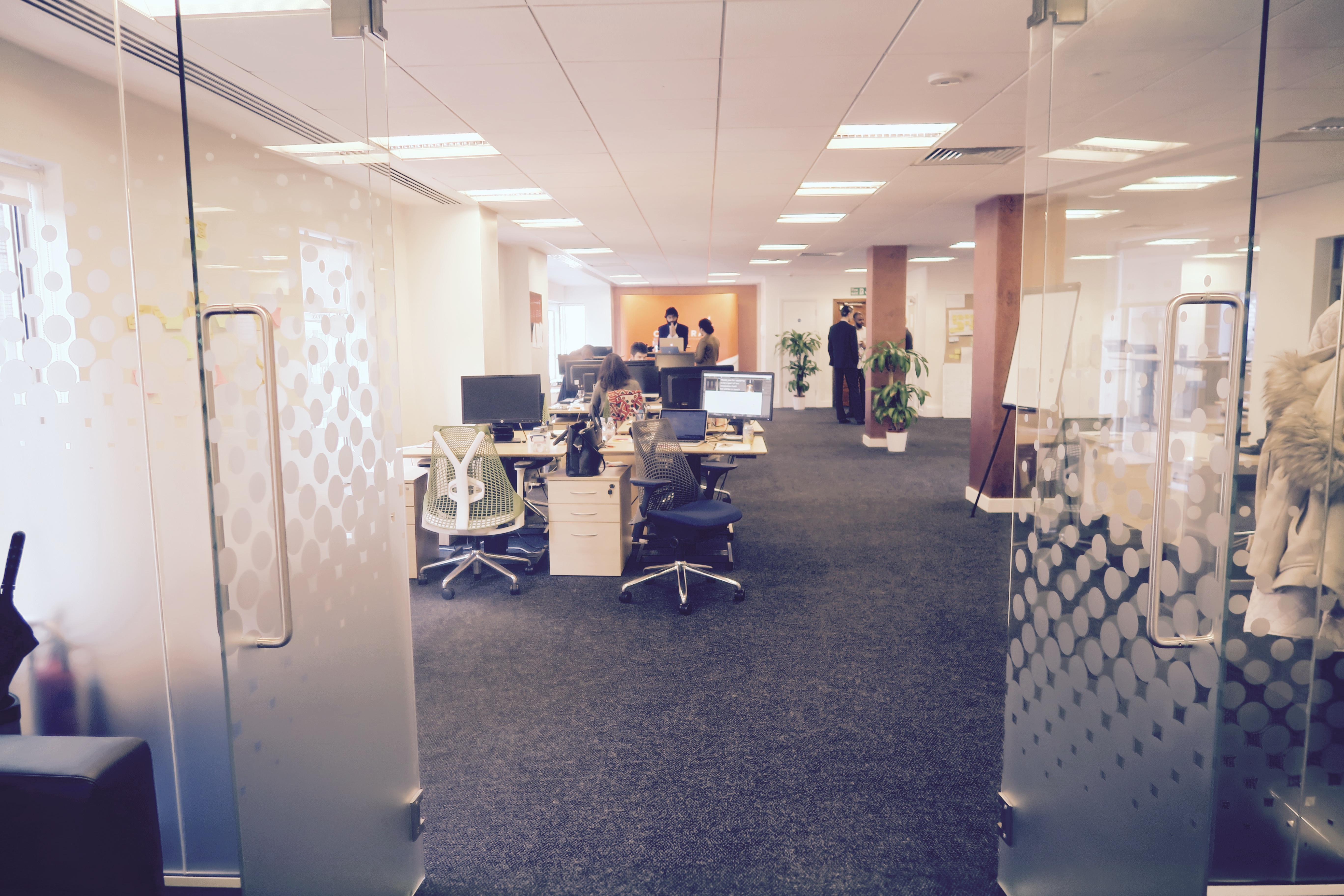 Spacious and vibrant co-working space Spacious and vibrant co-working space