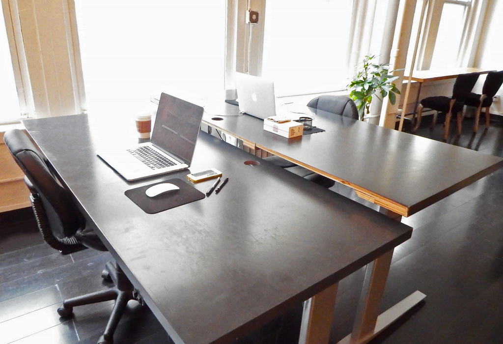 Hot desk / Dedicated desk