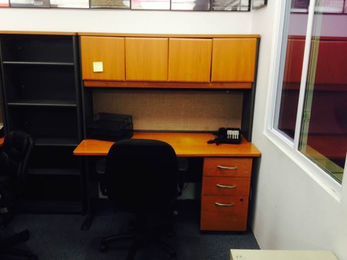 Desk Unit With Ample Overhead Storage Desk Unit With Ample Overhead Storage