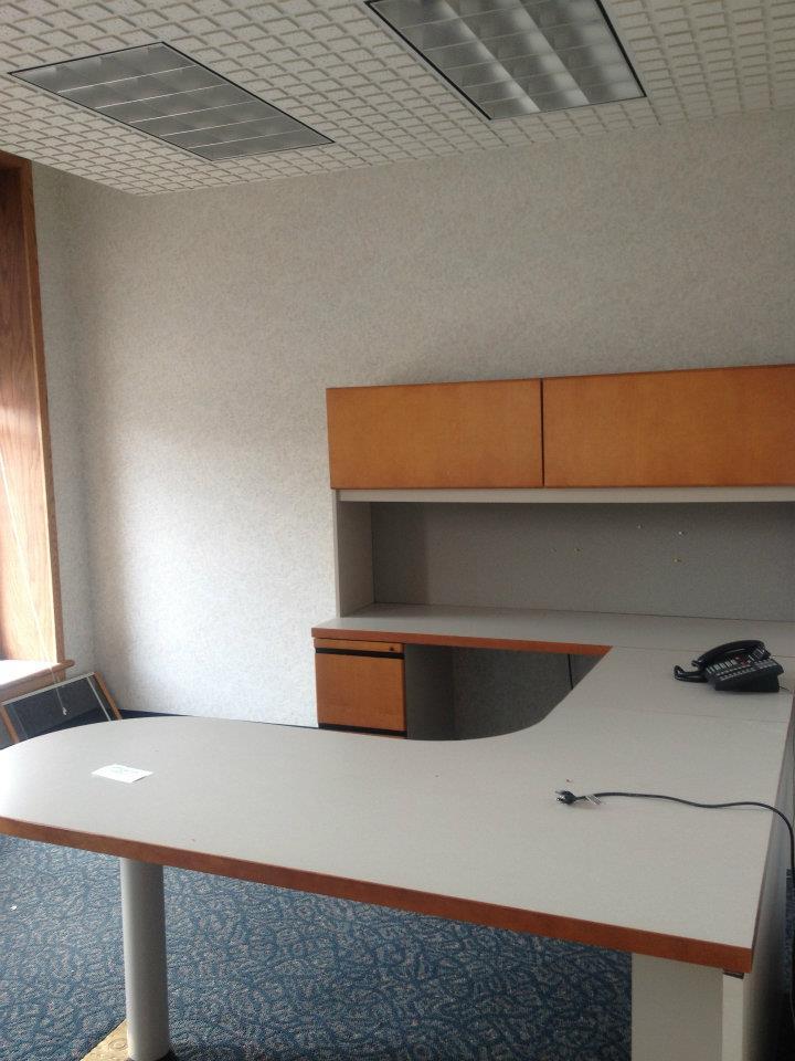 Shared desks Shared desks