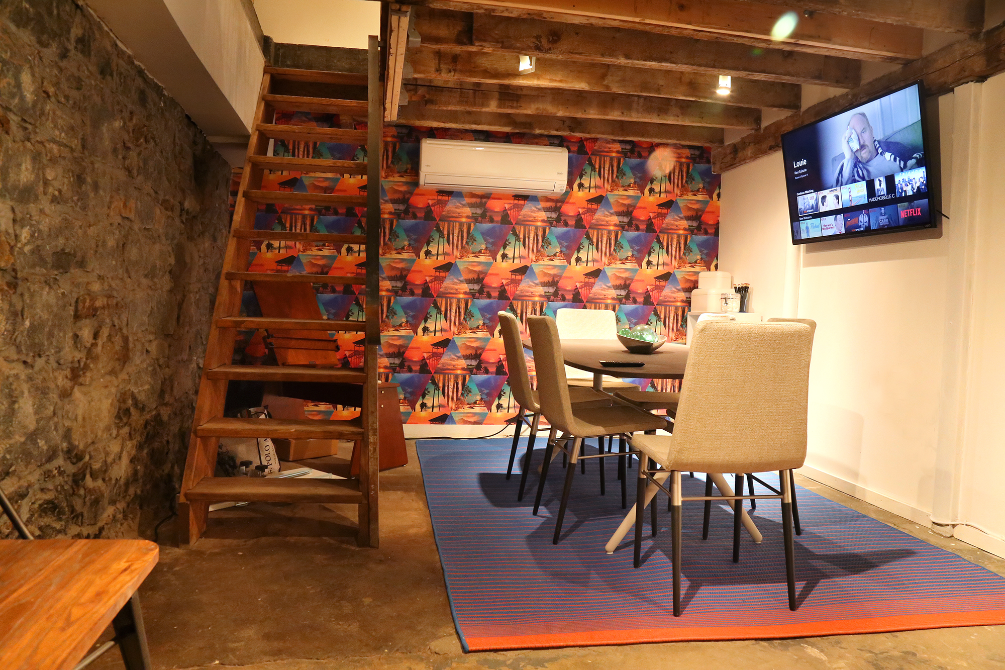 Communal workspace open 7 days a week in Williamsburg, Brooklyn Communal workspace open 7 days a week in Williamsburg, Brooklyn