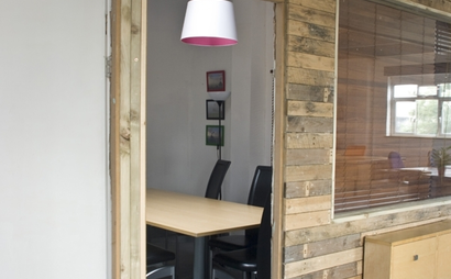 Pink Meeting Room Pink Meeting Room