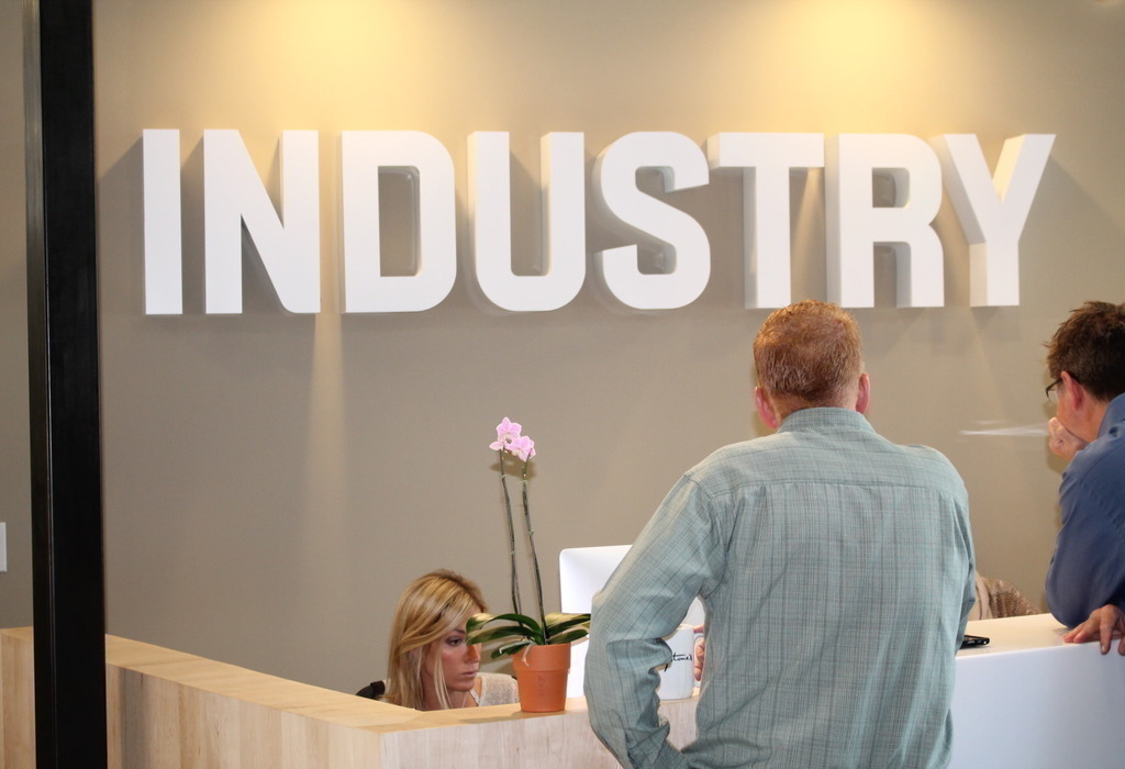 Six available workspaces in modern start-up office space with tons of amenities!