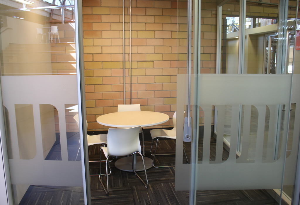 Six available workspaces in modern start-up office space with tons of amenities!