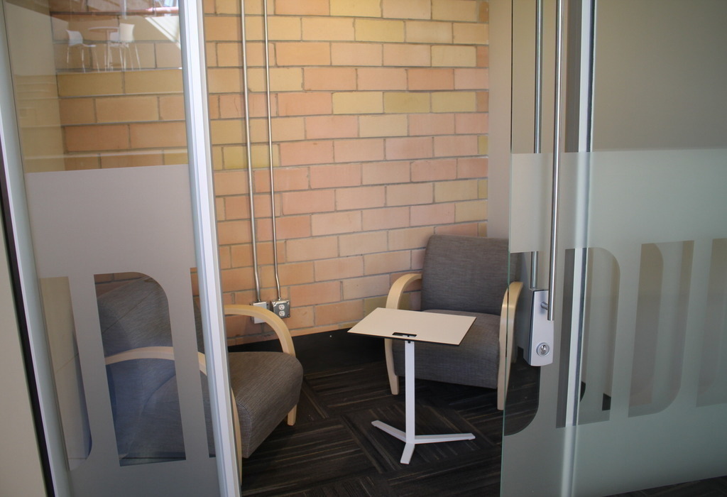 Six available workspaces in modern start-up office space with tons of amenities!