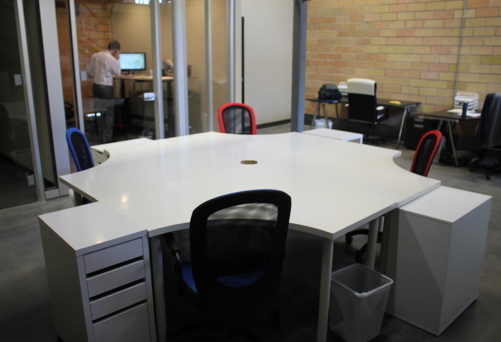 Six available workspaces in modern start-up office space with tons of amenities!