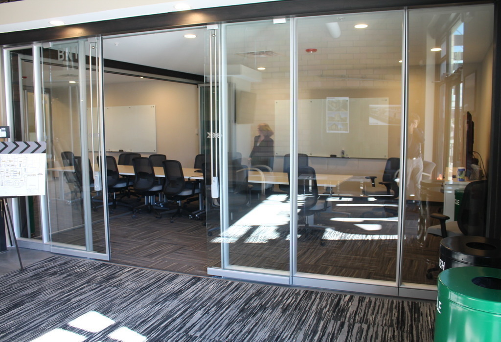 Six available workspaces in modern start-up office space with tons of amenities!