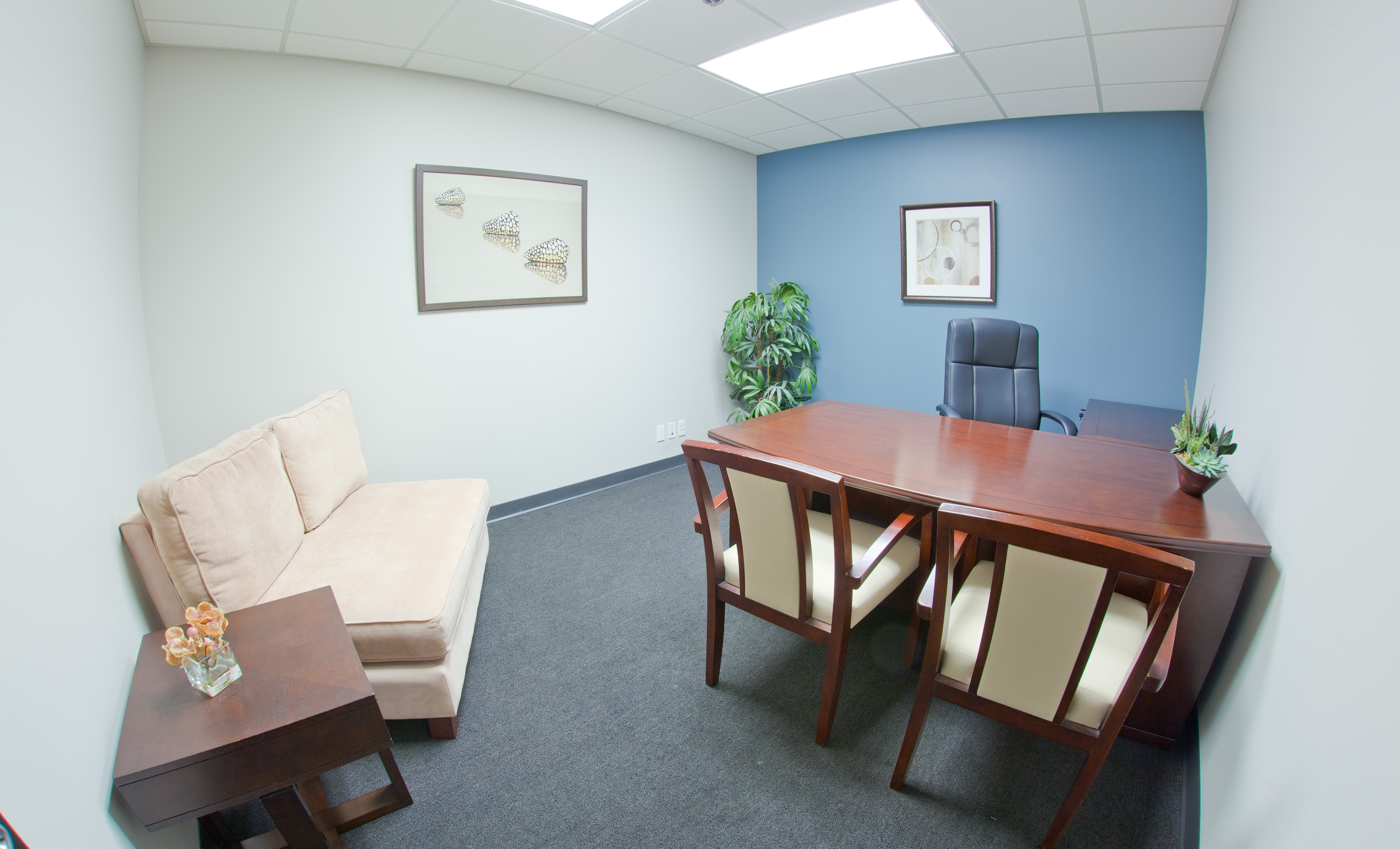 Day Office | Desks Near Me