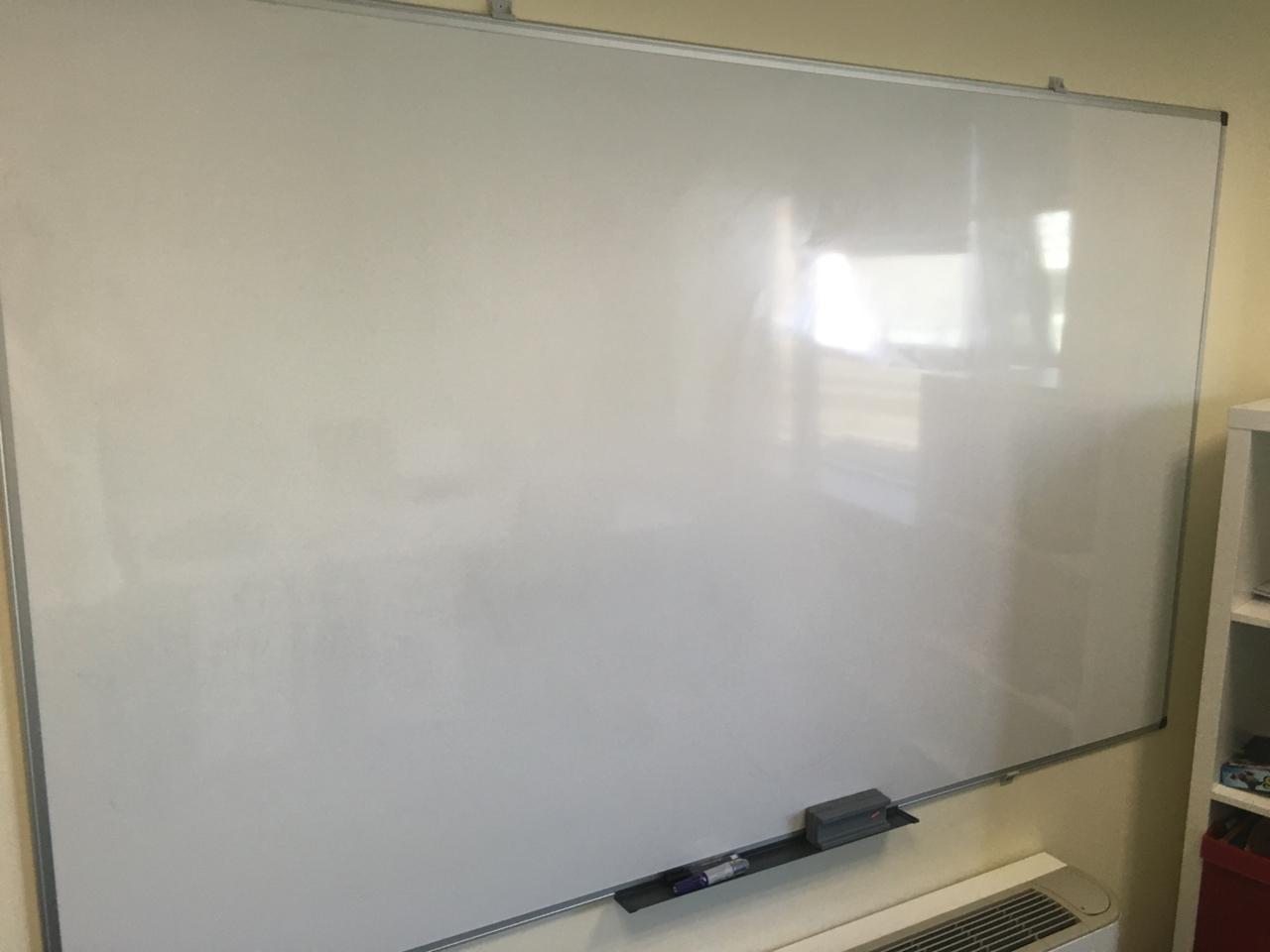 Cozy office near Gare do Oriente