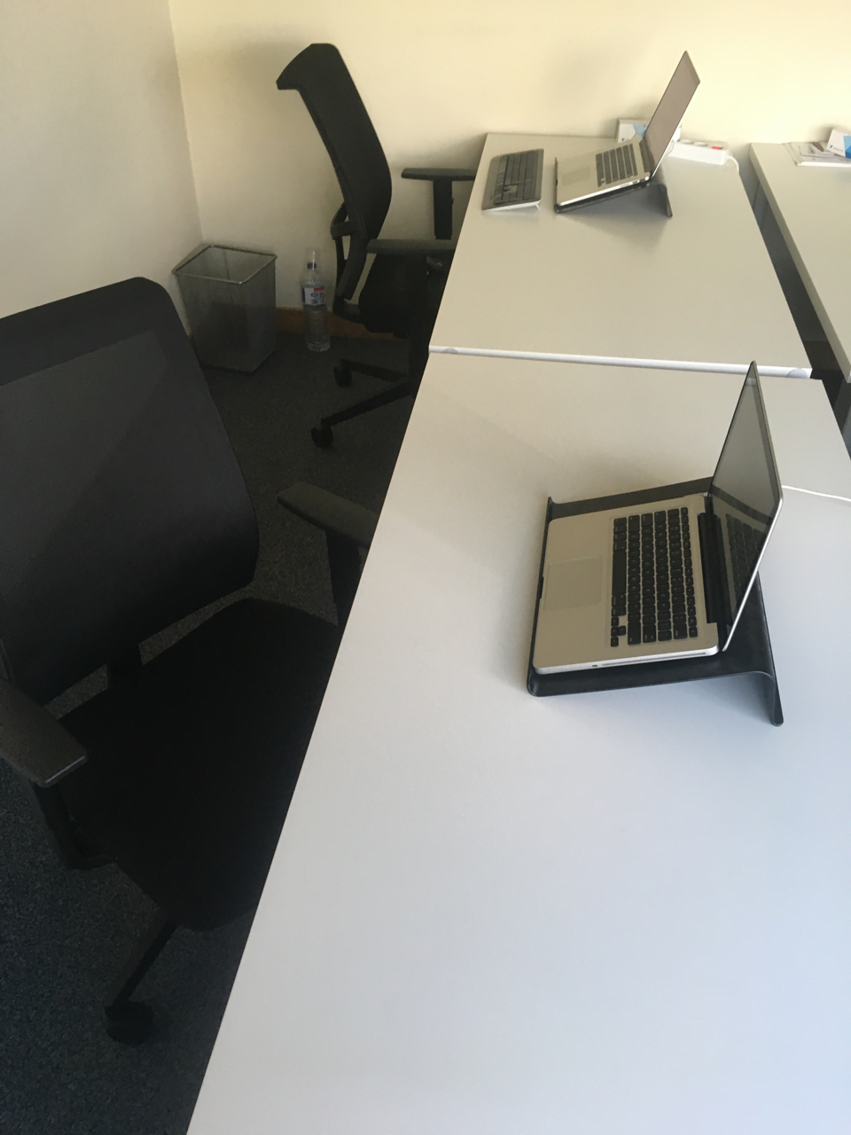 Cozy office near Gare do Oriente