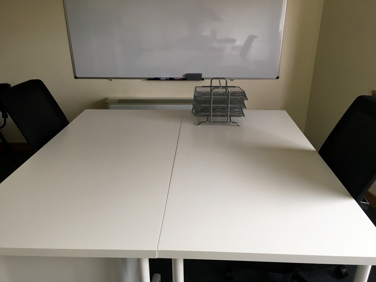 Cozy office near Gare do Oriente