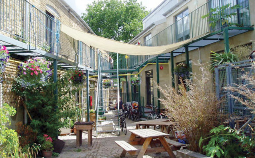 Flexible desk space in bright, friendly N16 studio, £22 per day 9th day free. Flexible desk space in bright, friendly N16 studio, £22 per day 9th day free.