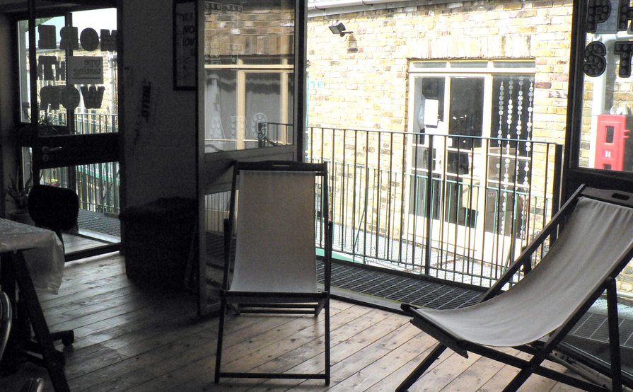 Flexible desk space in bright, friendly N16 studio, £22 per day 9th day free. Flexible desk space in bright, friendly N16 studio, £22 per day 9th day free.
