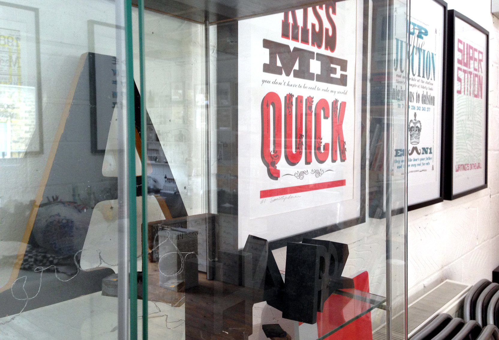 Flexible desk space in bright, friendly N16 studio, £22 per day 9th day free. Flexible desk space in bright, friendly N16 studio, £22 per day 9th day free.