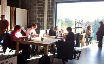 Shared and Individual Desks Shared and Individual Desks