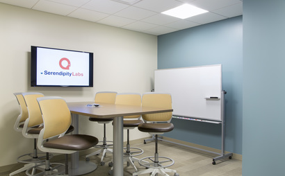 Meetup room for up to 6 Meetup room for up to 6