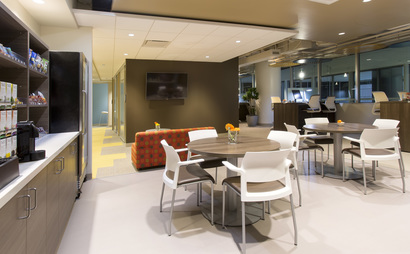 Meetup room for up to 6 Meetup room for up to 6